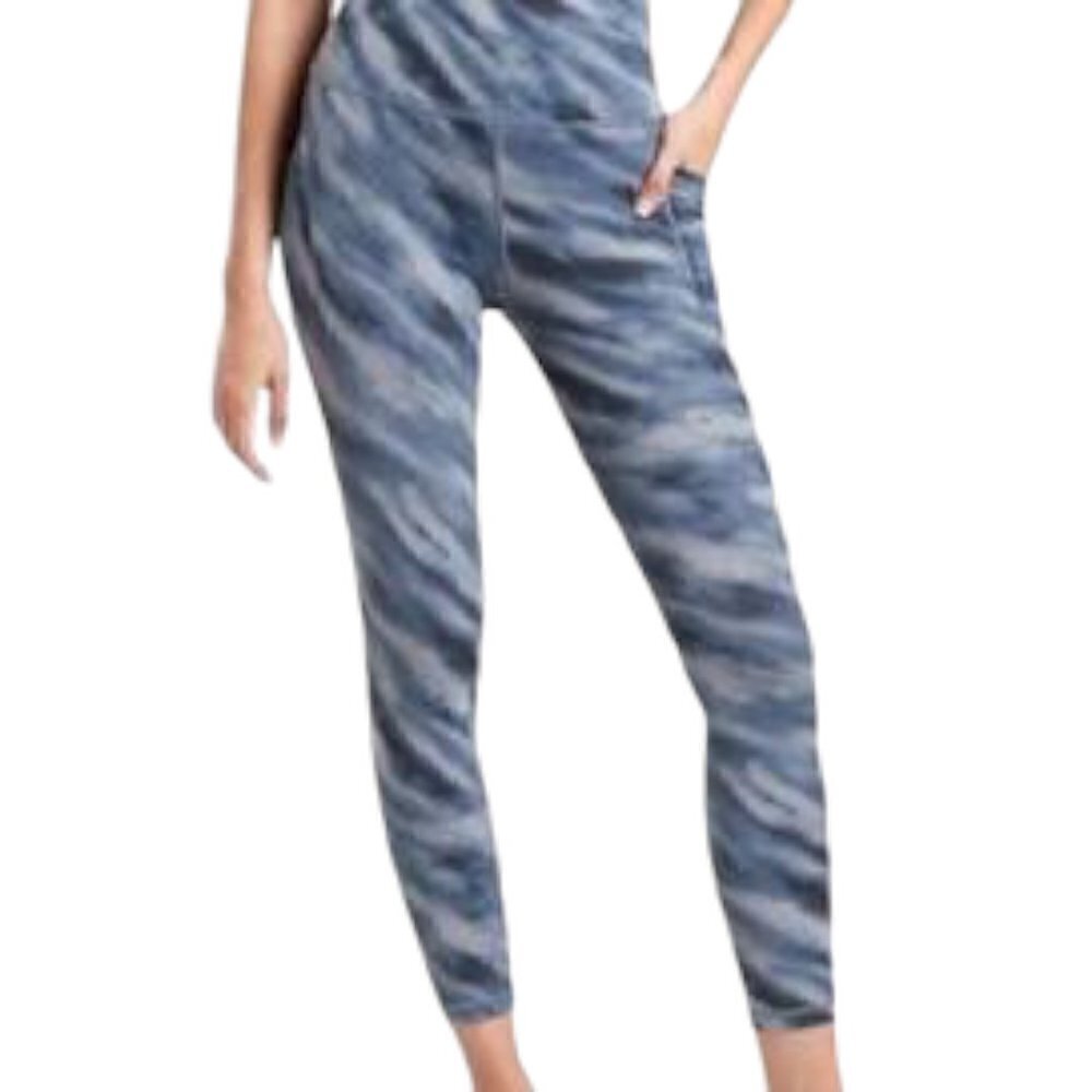 Athleta Salutation Stash Pocket II 7/8 Legging Small